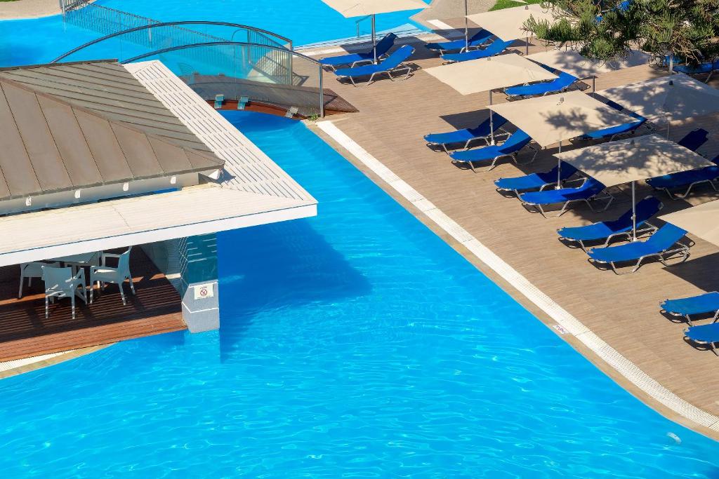 Oceanis slide 4