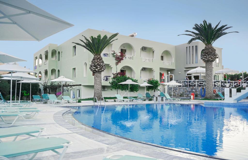Vardis Olive Garden Hotel slide 2