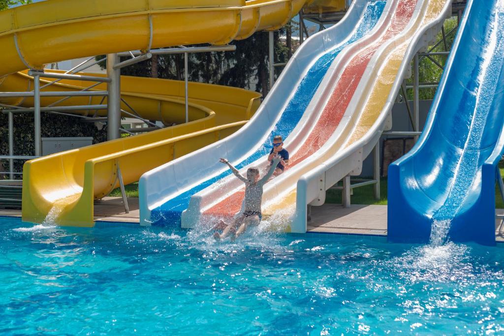 Fame Residence Goynuk slide 4
