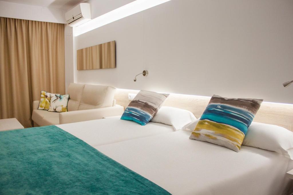 Globales Hotel Panama - Adults Only +16 slide 5
