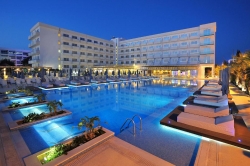 Larnaca, Cypern - Morgenmad afbudsrejse
