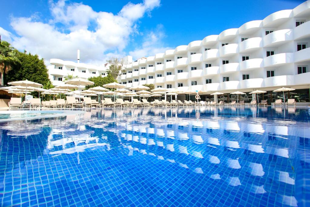 Sentido Fido Tucan - Adults Only slide 2