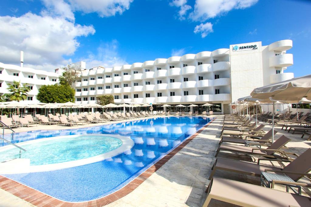 Sentido Fido Tucan - Adults Only slide 3