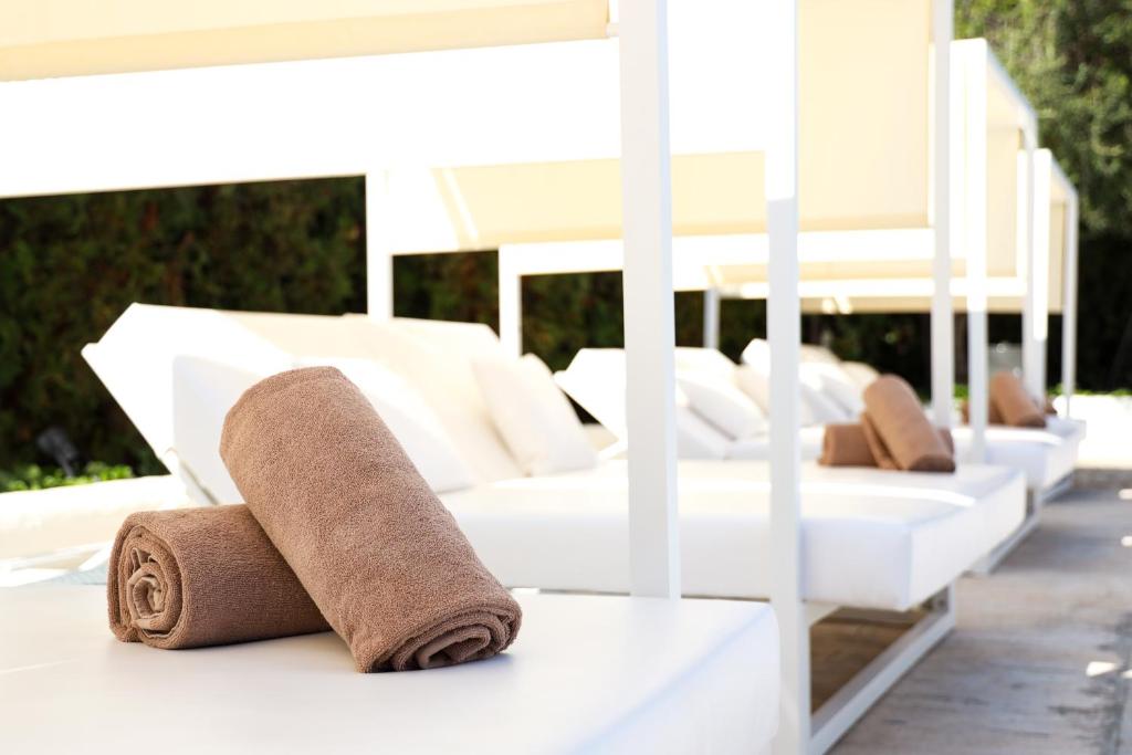 Sentido Fido Tucan - Adults Only slide 5